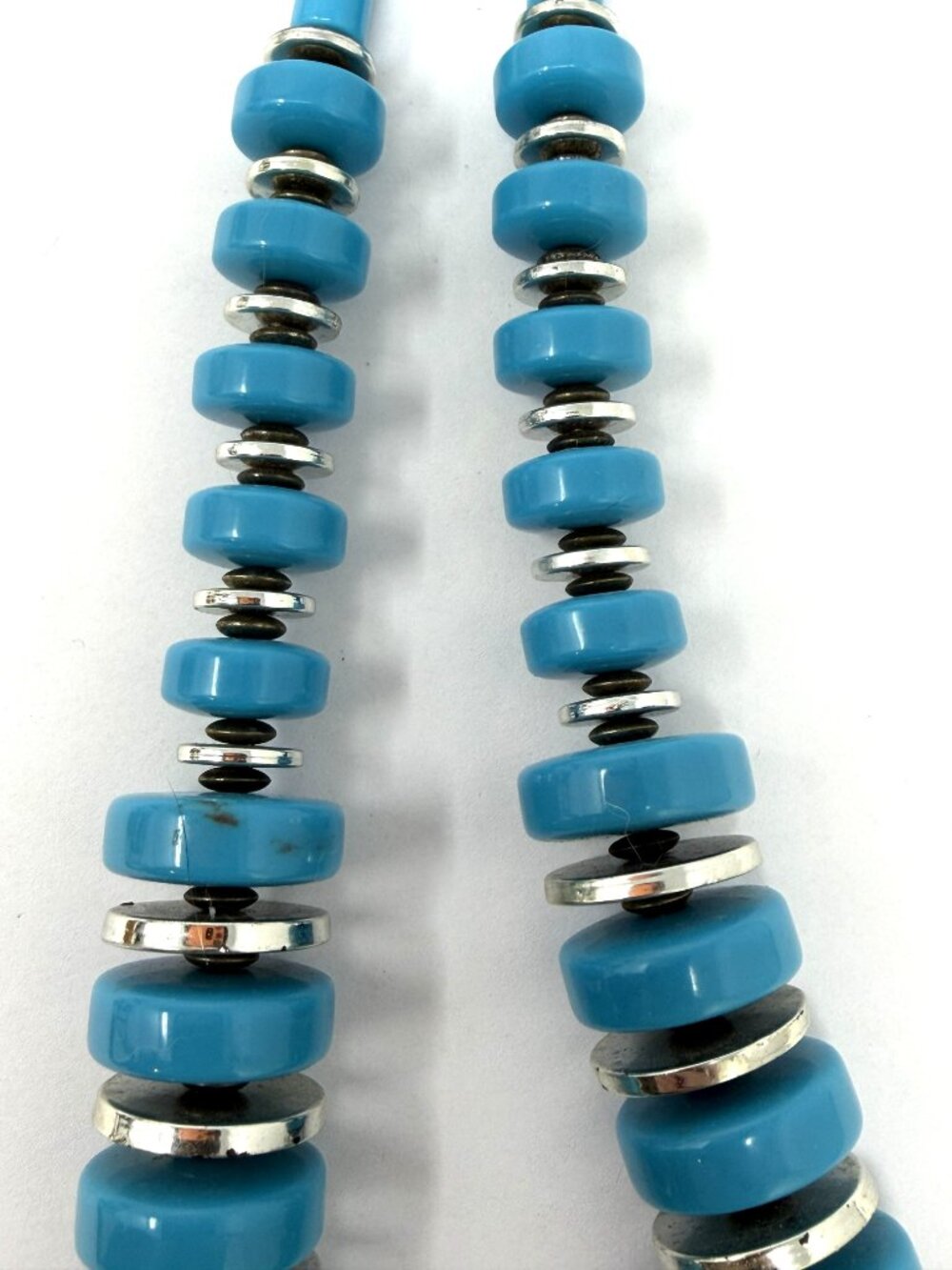 Vintage Southwest Style Necklace 30” Turquoise-Blue Acrylic & Silver-Tone Beaded - Picture 6 of 9